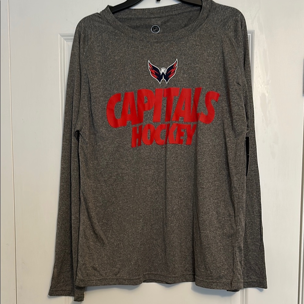 NWT Capitals Hockey long sleeve Lg